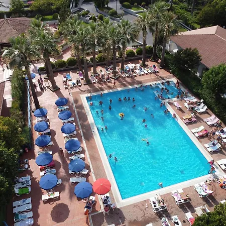 Villaggio Turistico La Mantinera - Hotel-2